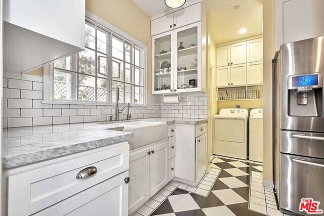 701 Lorraine Boulevard, Los Angeles, CA 90005