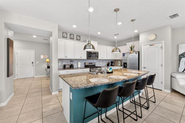 7554 OAK SPRING LANE, Davenport, FL 33837