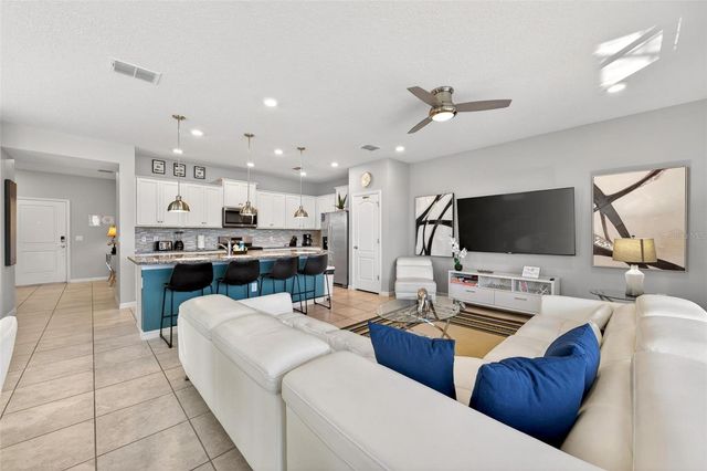 7554 OAK SPRING LANE, Davenport, FL 33837