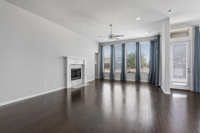404 Miracle Rose WAY, Liberty Hill, TX 78642