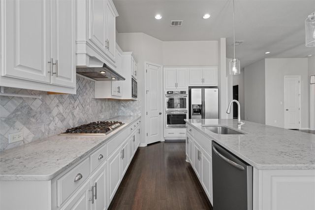 404 Miracle Rose WAY, Liberty Hill, TX 78642