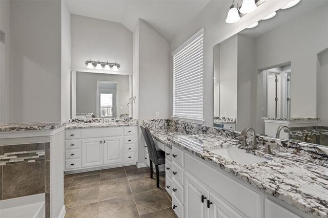 404 Miracle Rose WAY, Liberty Hill, TX 78642