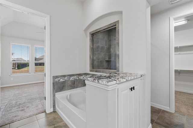 404 Miracle Rose WAY, Liberty Hill, TX 78642