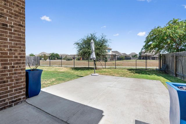 404 Miracle Rose WAY, Liberty Hill, TX 78642