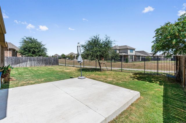 404 Miracle Rose WAY, Liberty Hill, TX 78642