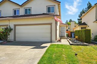 27 Fredrick Dr, Rohnert Park, CA 94928
