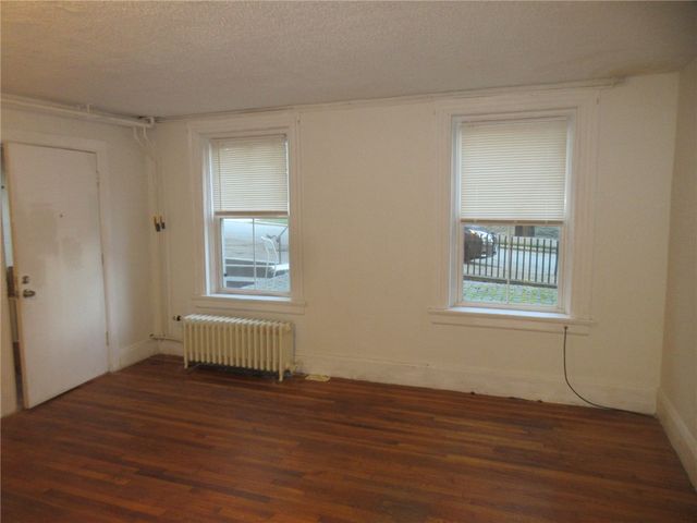100 Bowen Street 1 W, Providence, RI 02906