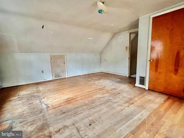 1703 PALMER AVE, Reading, PA 19610