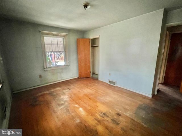 1703 PALMER AVE, Reading, PA 19610