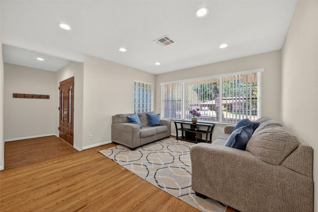 4045 Osby Drive, Houston, TX 77025