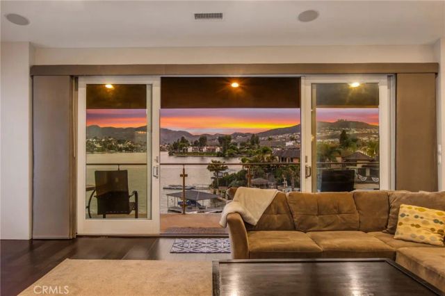 29743 Buggywhip Court, Canyon Lake, CA 92587