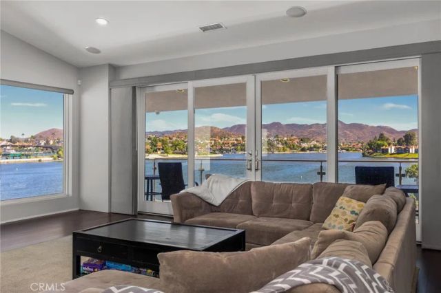 29743 Buggywhip Court, Canyon Lake, CA 92587