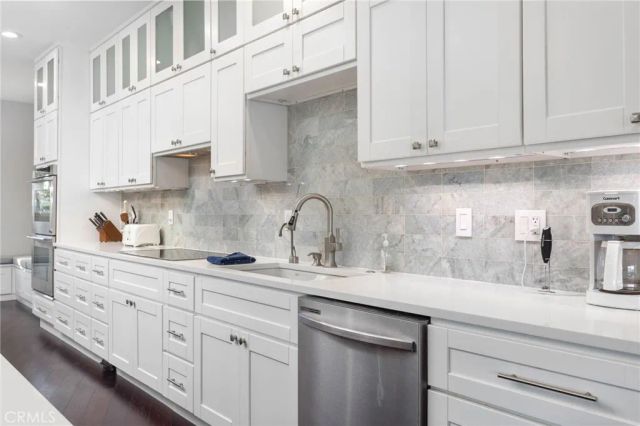 29743 Buggywhip Court, Canyon Lake, CA 92587