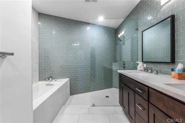 29743 Buggywhip Court, Canyon Lake, CA 92587