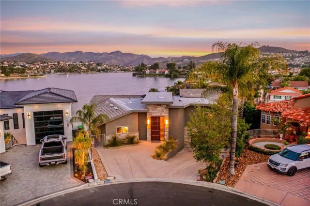 29743 Buggywhip Court, Canyon Lake, CA 92587