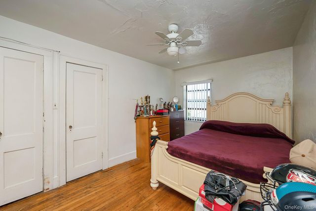 61 Continental Place, Glen Cove, NY 11542