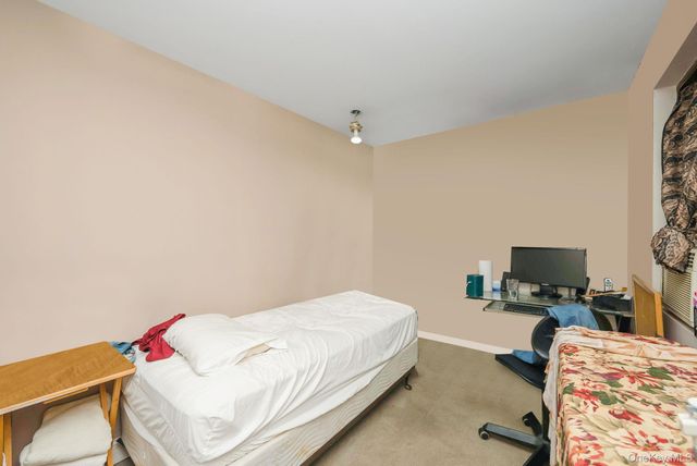 61 Continental Place, Glen Cove, NY 11542