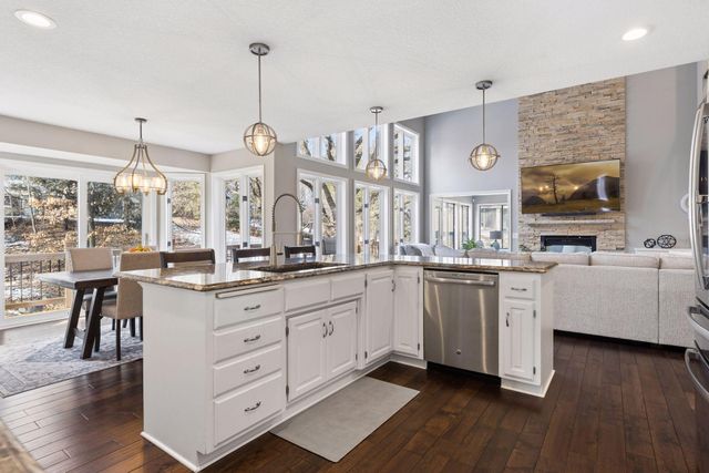 9624 Wyoming Terrace S, Bloomington, MN 55438