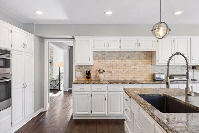 9624 Wyoming Terrace S, Bloomington, MN 55438