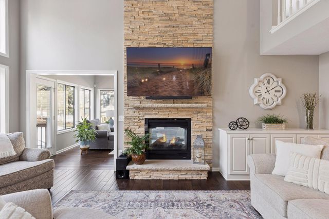 9624 Wyoming Terrace S, Bloomington, MN 55438