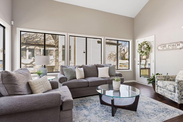 9624 Wyoming Terrace S, Bloomington, MN 55438