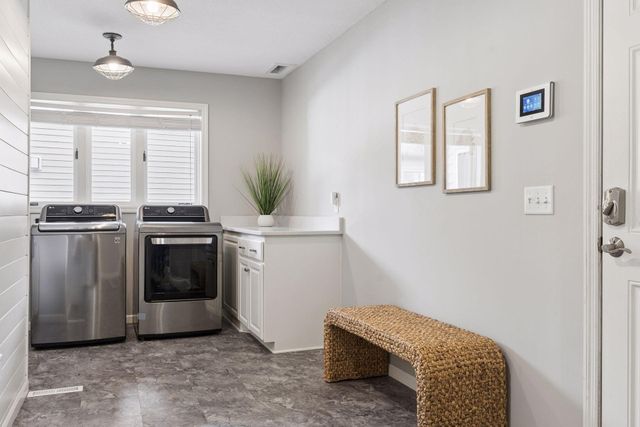 9624 Wyoming Terrace S, Bloomington, MN 55438