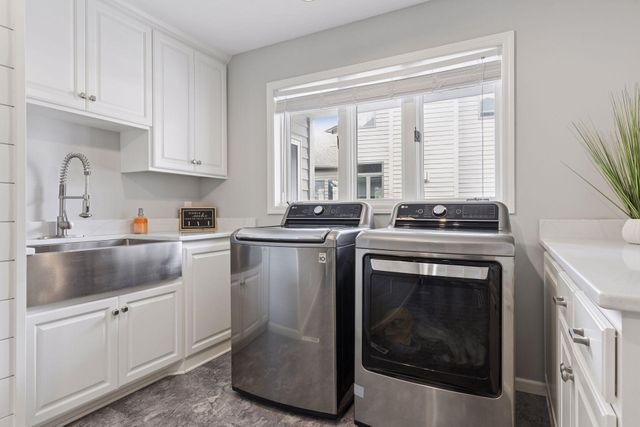 9624 Wyoming Terrace S, Bloomington, MN 55438