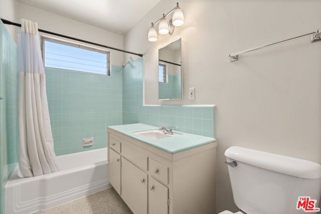 50 S Meridith Ave 4, Pasadena, CA 91106
