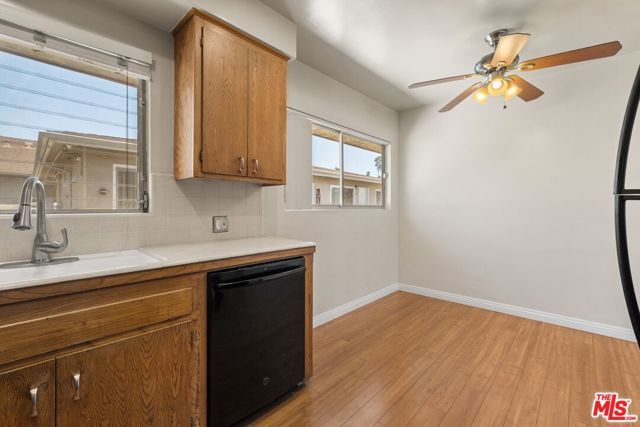 50 S Meridith Ave 4, Pasadena, CA 91106