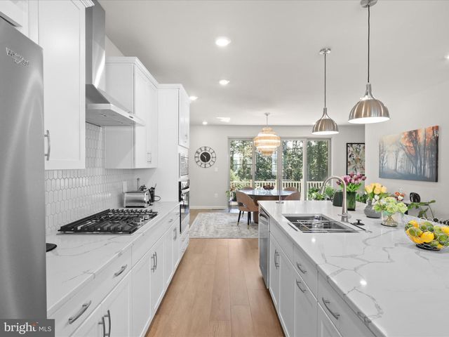 1629 FIELD SPARROW TER NE, Leesburg, VA 20176