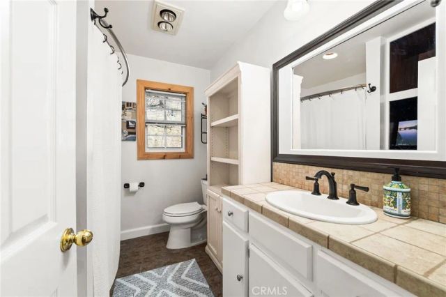 1 Sunny Slope, Running Springs, CA 92382
