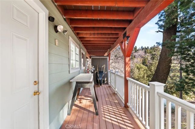 1 Sunny Slope, Running Springs, CA 92382