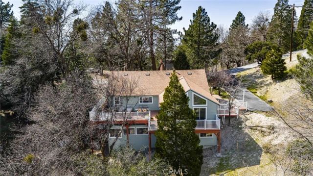 1 Sunny Slope, Running Springs, CA 92382