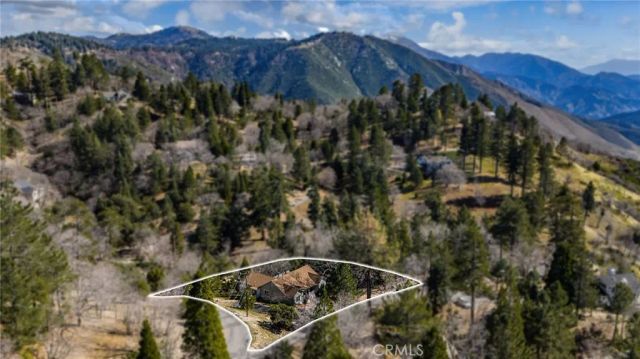 1 Sunny Slope, Running Springs, CA 92382