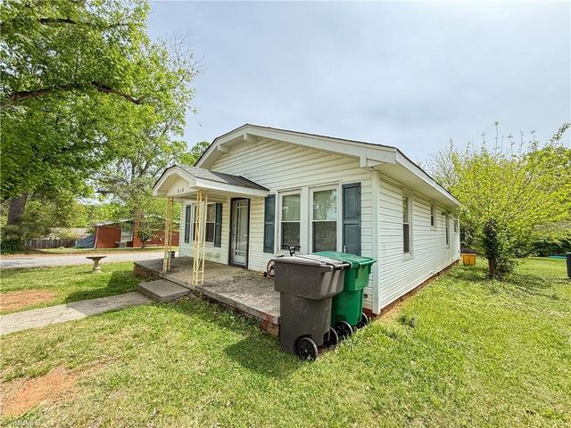 212 E Moore Avenue, High Point, NC 27263
