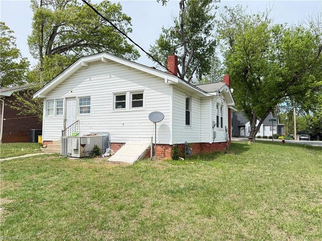 212 E Moore Avenue, High Point, NC 27263