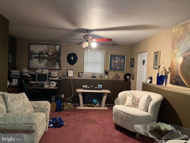 1025 CHEWS LANDING RD, Laurel Springs, NJ 08021