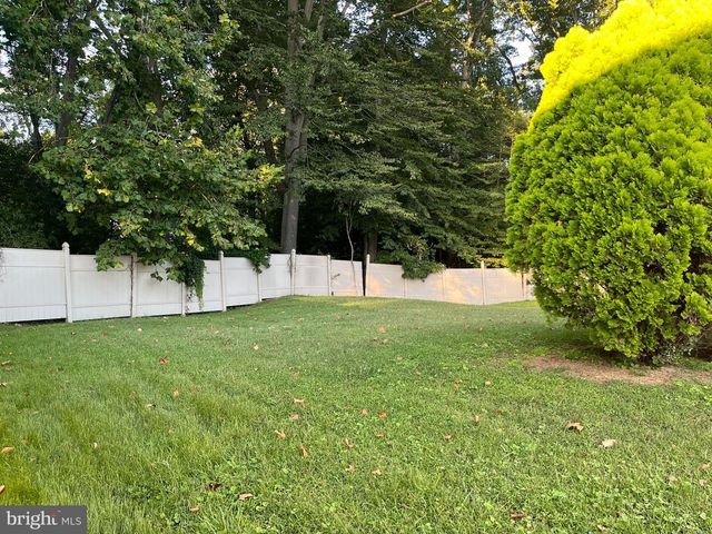 1025 CHEWS LANDING RD, Laurel Springs, NJ 08021