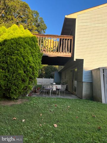 1025 CHEWS LANDING RD, Laurel Springs, NJ 08021