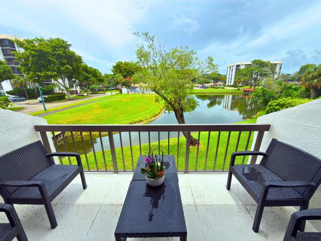 1204 BRIDGEWOOD Place 1204, Boca Raton, FL 33434