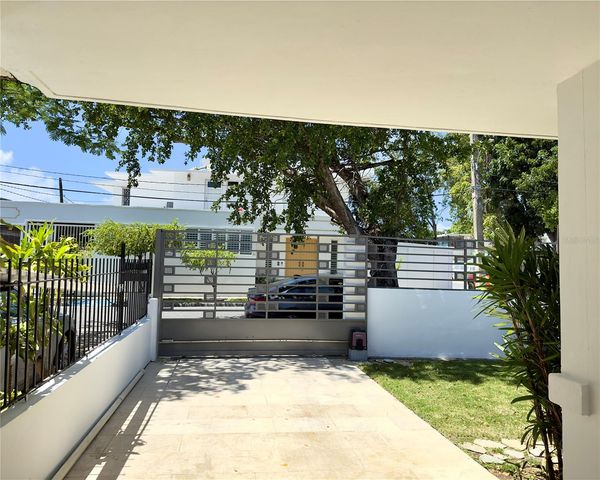 17 GUERRERO NOBLE, San Juan, PR 00913