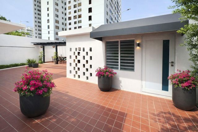17 GUERRERO NOBLE, San Juan, PR 00913