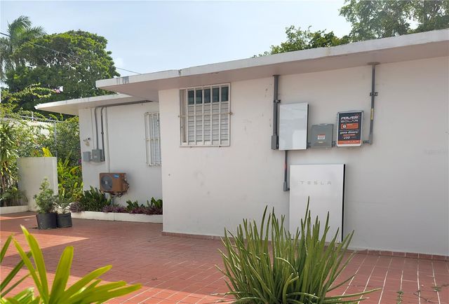 17 GUERRERO NOBLE, San Juan, PR 00913