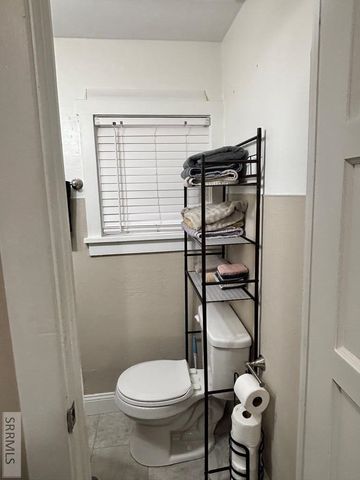 692 Lomax Street, Idaho Falls, ID 83401