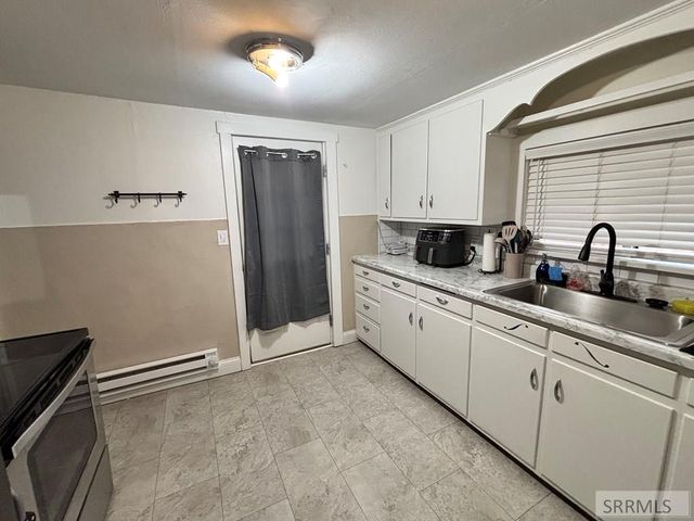 692 Lomax Street, Idaho Falls, ID 83401