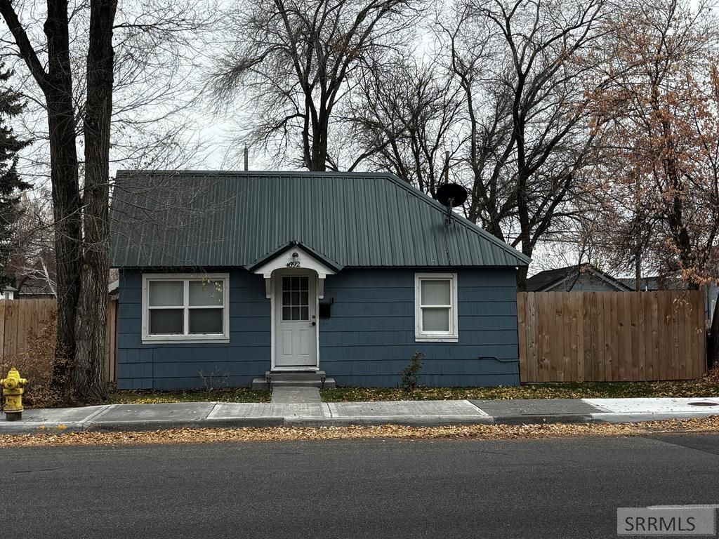 692 Lomax Street, Idaho Falls, ID 83401