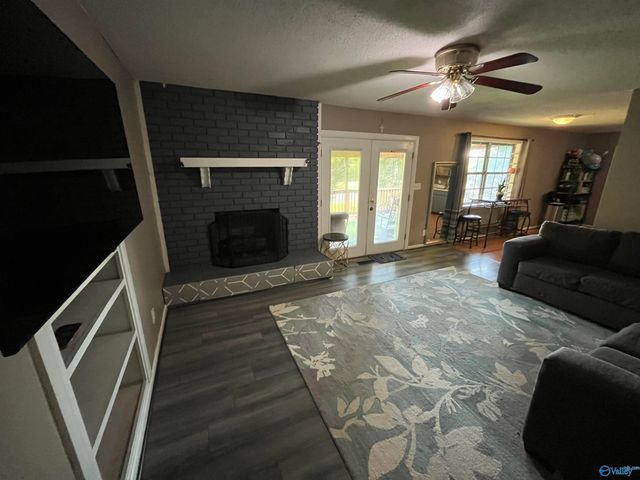 4691 Cornelia Drive, Hokes Bluff, AL 35903