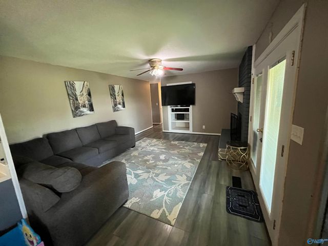 4691 Cornelia Drive, Hokes Bluff, AL 35903