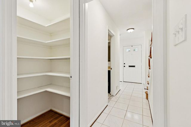 9896 CARDINAL, Fairfax, VA 22030