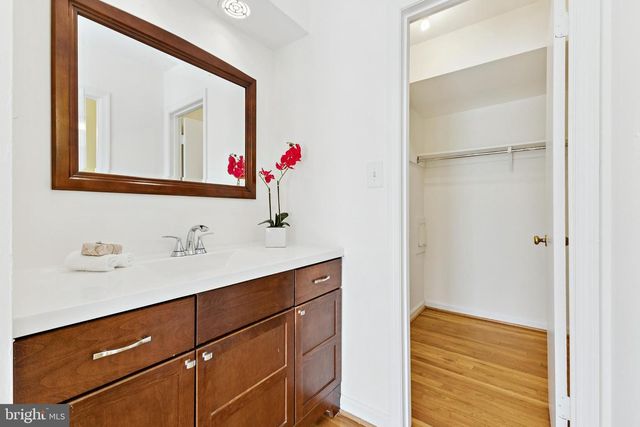 9896 CARDINAL, Fairfax, VA 22030